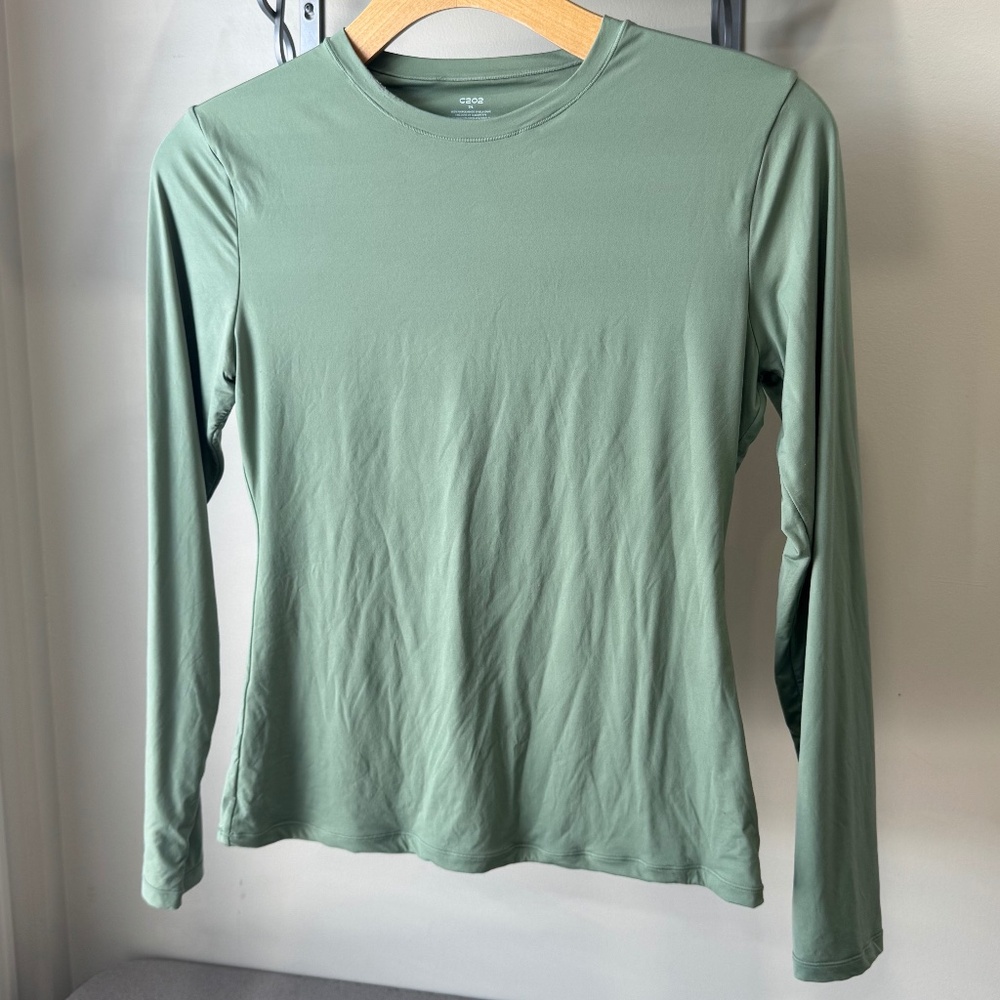 C2O2 Green Long Sleeve Top